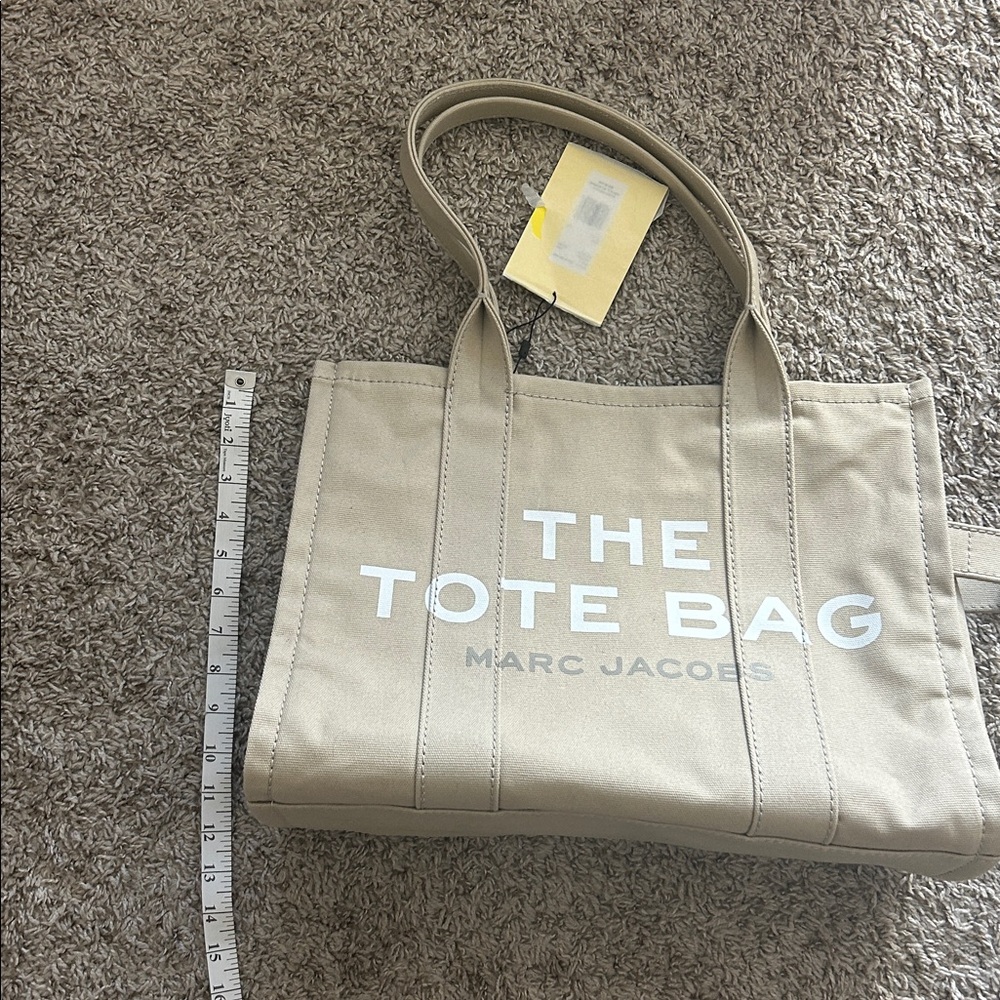 Marc Jacobs The Large Tote Bag - Picture 4 of 6